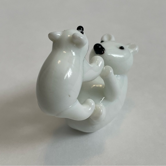 Miniature Art Playful Polar Bears - Picture 2 of 16